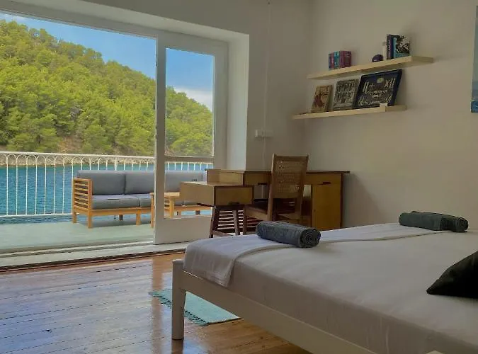 Appartement Robinson Crusoe Eco Bay Hvar Town
