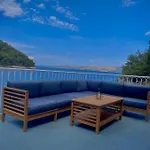 Robinson Crusoe Eco Bay هفار