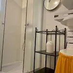 Robinson Crusoe Eco Bay شقة هفار