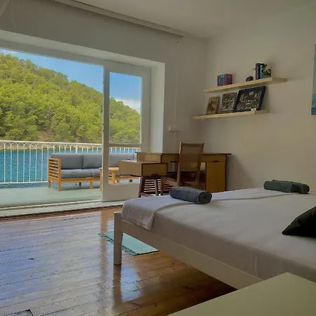 Appartamento Robinson Crusoe Eco Bay Hvar Town